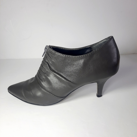 NYGARD Gray boots shoes size 7.5 - Picture 9 of 12